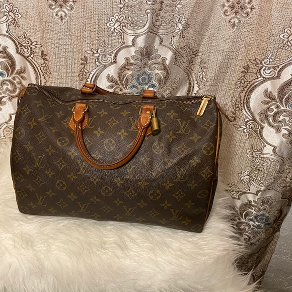 LV speedy 35 - Picture 1 of 11